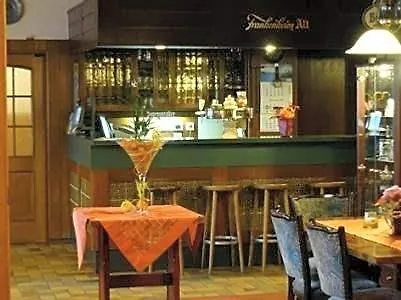 Zur Post Garni Hotel Landkern